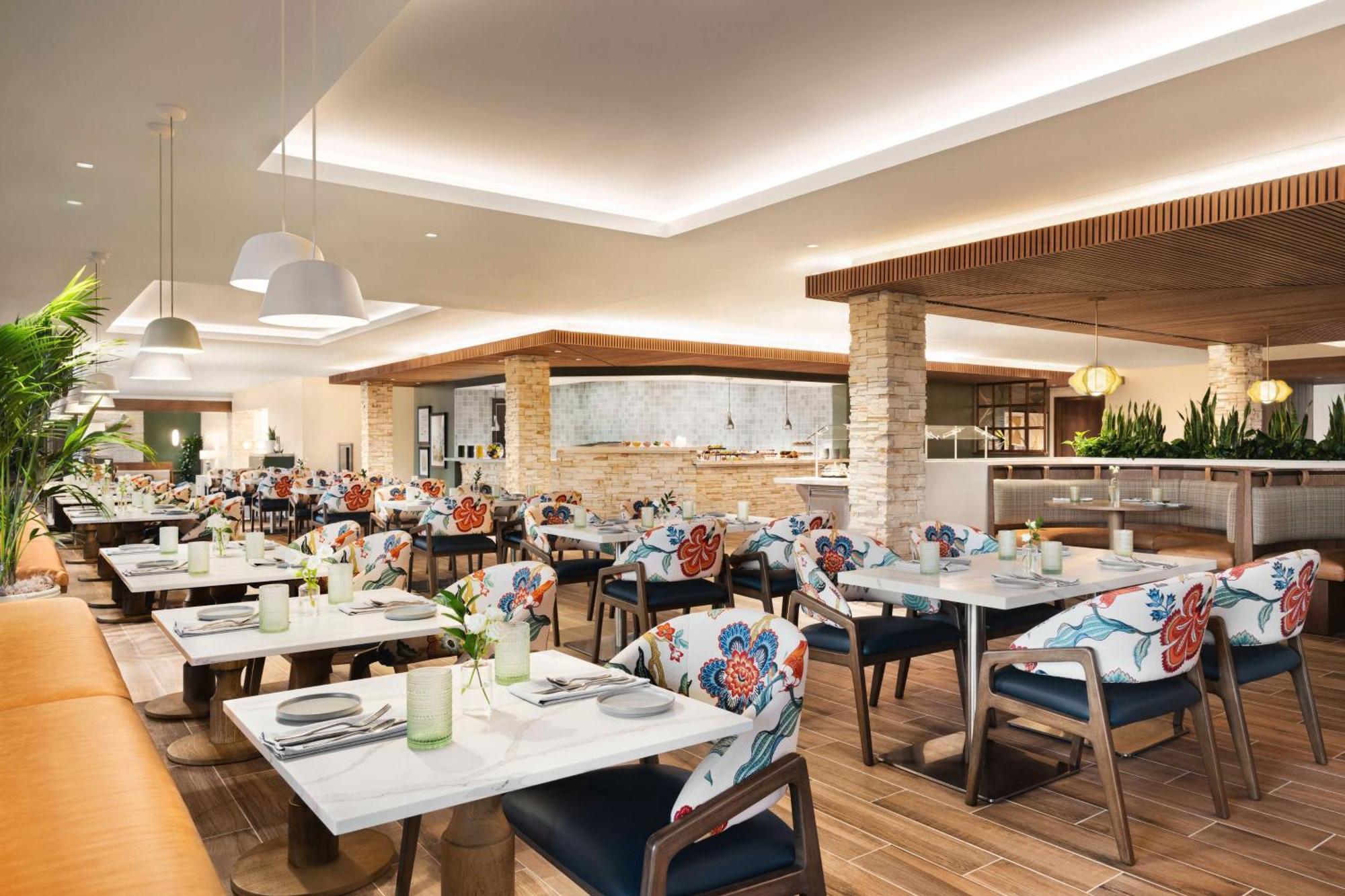 Resort, Curio Collection By Hilton The Woodlands